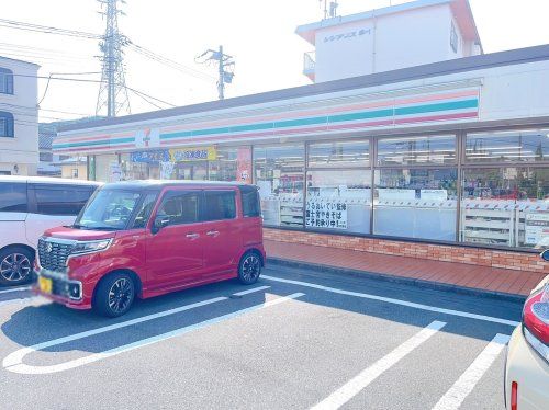 セブンイレブン 富士宮野中橋店の画像