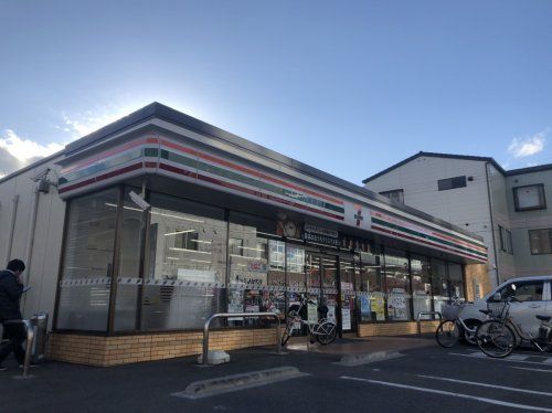 セブンイレブン五月町店の画像