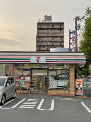 セブンイレブン 名古屋弥生町店の画像