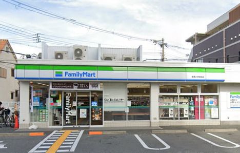 ファミリーマート 新高小学校前店の画像