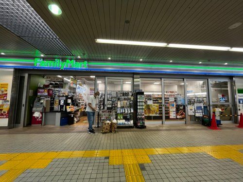 ファミリーマート 上板橋駅店の画像