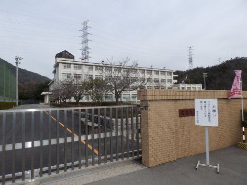 広島市立藤の木小学校の画像
