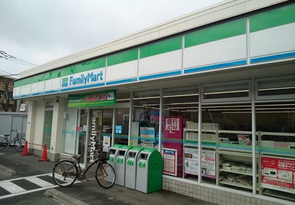 ファミリーマート MG溝口六丁目店の画像