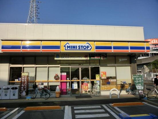 ミニストップ 相模原上鶴間本町店の画像