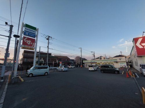 ファミリーマート清瀬小金井街道店の画像
