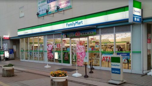 ファミリーマート 阪神尼崎駅北店の画像