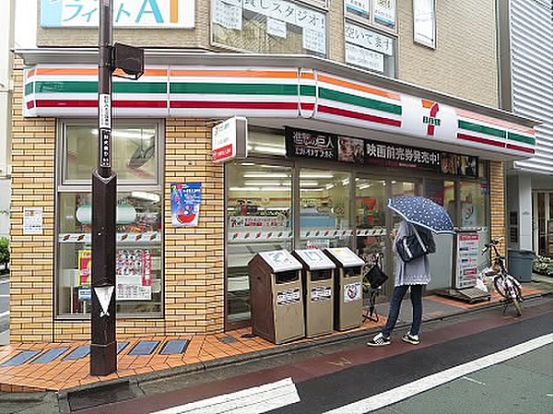 セブンイレブン 世田谷下高井戸店の画像