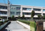 野崎西小学校の画像