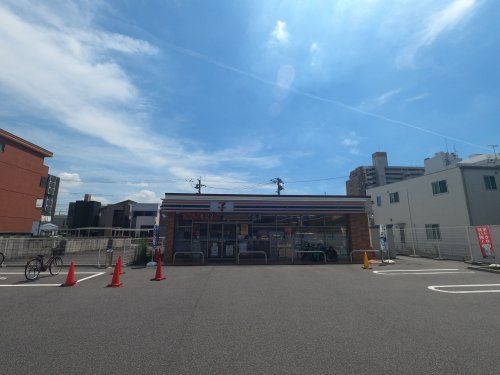 セブンイレブン 名古屋上飯田北町店の画像