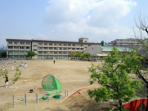 豊中市立東豊台小学校の画像