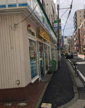 ファミリーマート 雨宮音楽通り店の画像