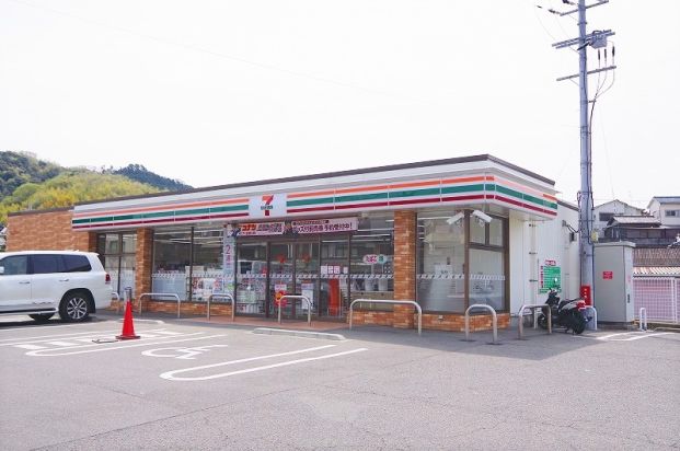 セブンイレブン熊取小谷南店の画像