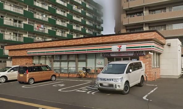 セブンイレブン 札幌北10条東店の画像