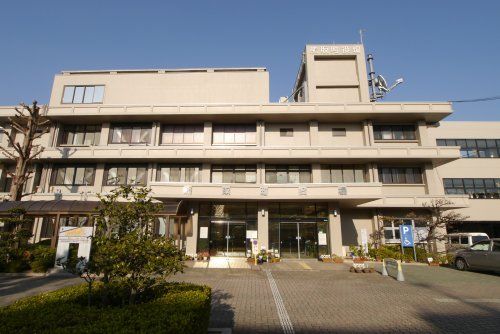 熊取町役場の画像