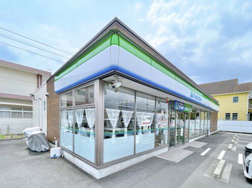 ファミリーマート 静岡南瀬名町店の画像