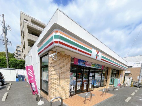 セブンイレブン 静岡長沼店の画像