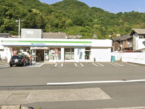 ファミリーマート 呉阿賀北店の画像