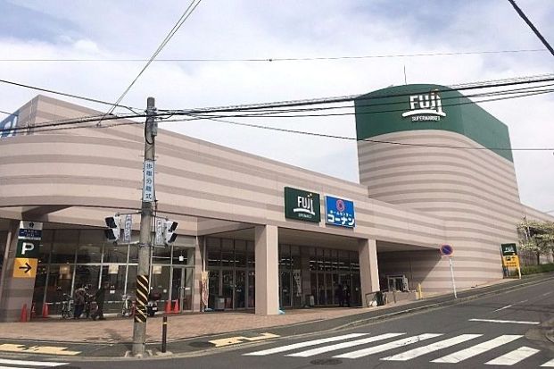 ホームセンターコーナン 宮前上野川店の画像
