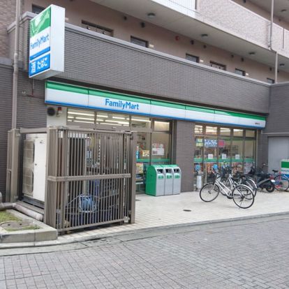 ファミリーマート 堺駅南口店の画像