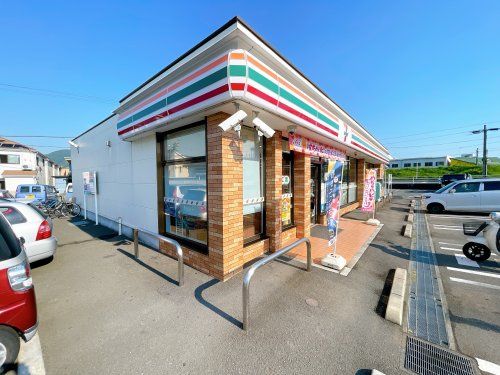セブンイレブン 静岡新伝馬店の画像