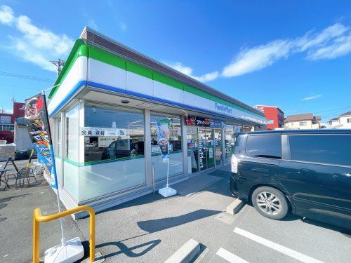 ファミリーマート 静岡用宗店の画像