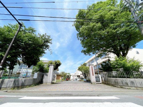 静岡市立横内小学校の画像