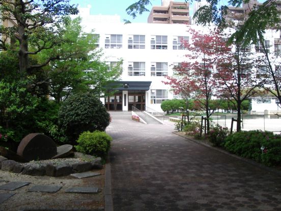 冨士中学校の画像