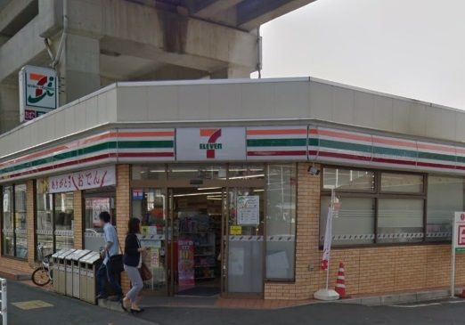 セブンイレブン 川崎今井仲町店の画像