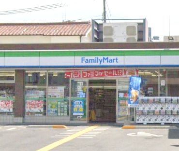 ファミリーマート 江坂町二丁目店の画像