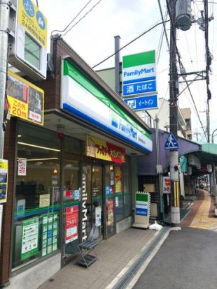 ファミリーマート 近鉄筒井駅改札前店の画像
