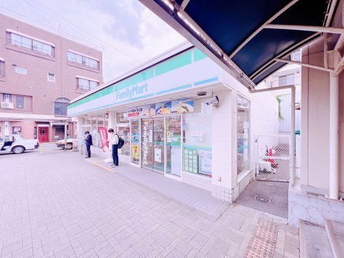 ファミリーマート 新清水店の画像