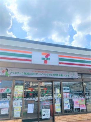 セブンイレブン 横浜森の台店の画像