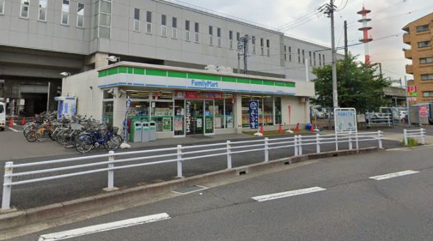 ファミリーマート 近鉄烏森駅前店の画像