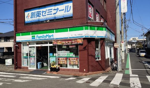 ファミリーマート M・Y堀ノ内駅前店の画像