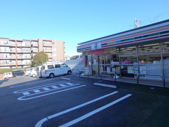 セブンイレブン 川崎土橋南店の画像