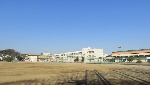 横浜市立金沢中学校の画像