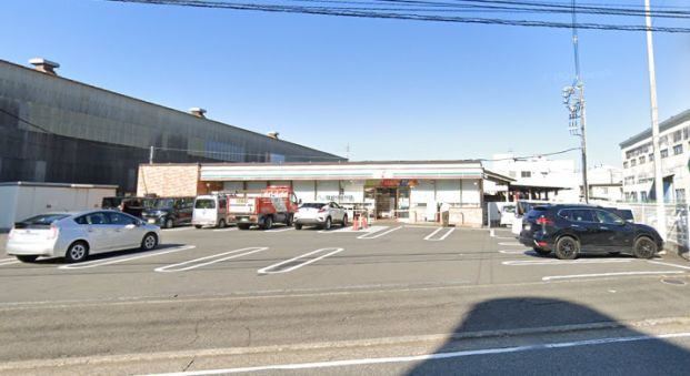 セブンイレブン 横須賀内川1丁目店の画像