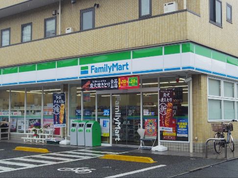 ファミリーマート 六浦四丁目店の画像