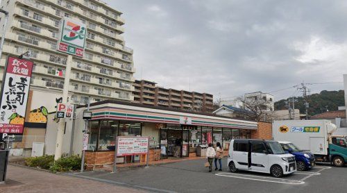 セブンイレブン 横須賀北久里浜店の画像