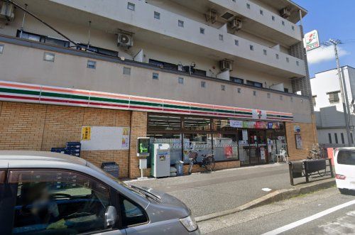 セブンイレブン 横須賀上町店の画像