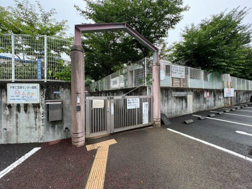 静岡市立服織中央こども園の画像