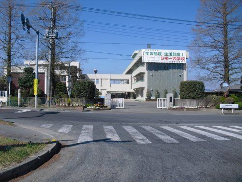 深谷市立川本中学校の画像