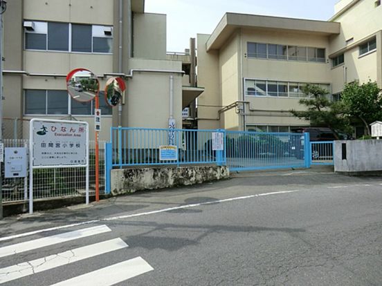 田間宮小学校の画像