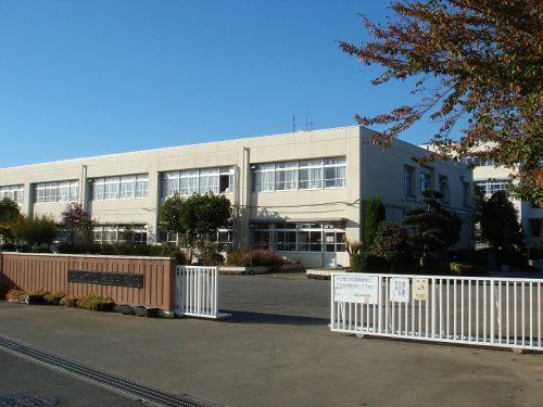 深谷市立深谷中学校の画像