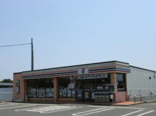 セブンイレブン 伊勢崎豊城町店の画像