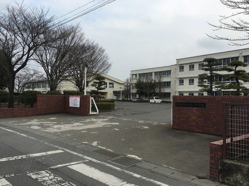 伊勢崎市立第二中学校の画像