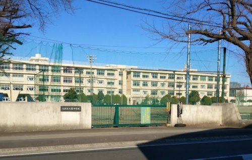 座間市立東中学校の画像