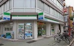 ファミリーマート 栄瓦通店の画像