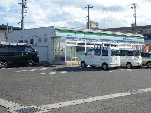 ファミリーマート 福島南沢又店の画像