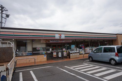 セブンイレブン 横浜美しが丘2丁目店の画像